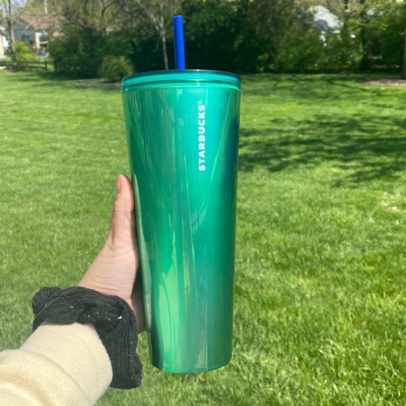 Starbucks Venti Holographic Cup - Picture 3 of 5